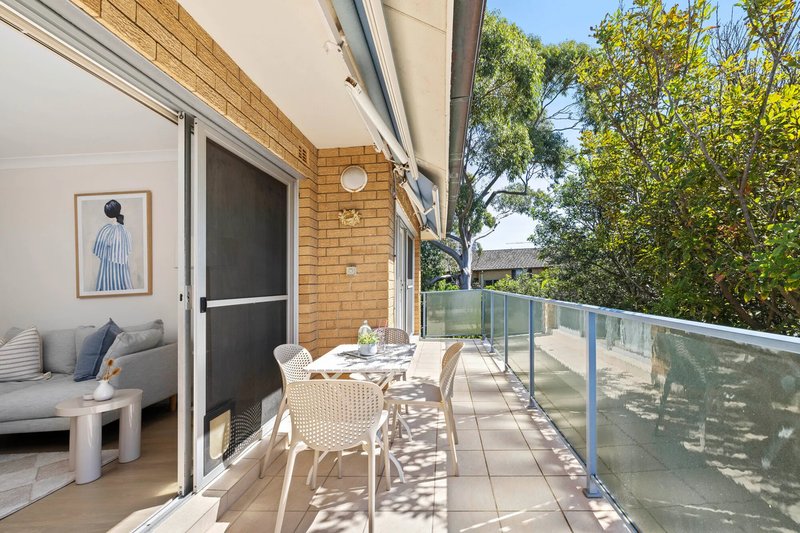 Photo - 12/10 Avon Road, Dee Why NSW 2099 - Image 2