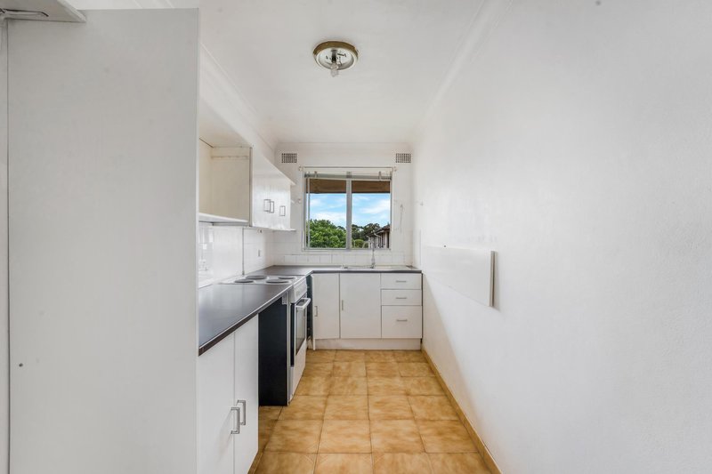 Photo - 12/10 Clifford Avenue, Canley Vale NSW 2166 - Image 2
