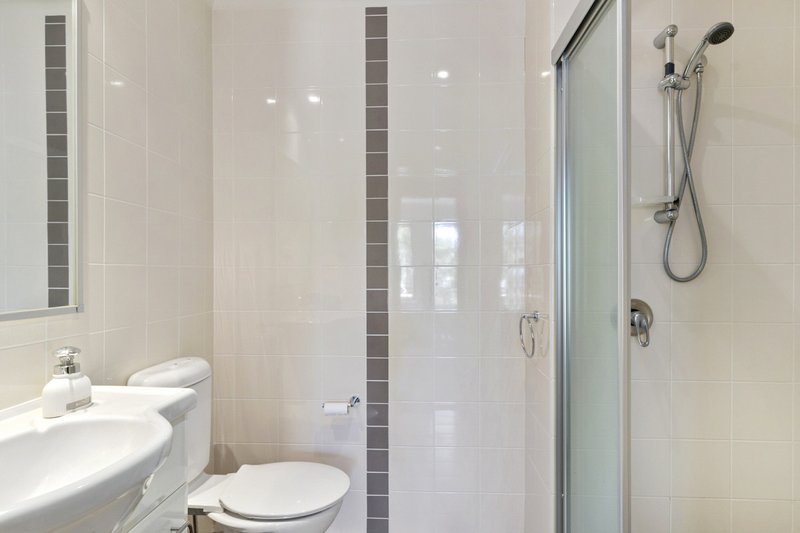 Photo - 12/10 Coolac Place, Braddon ACT 2612 - Image 6