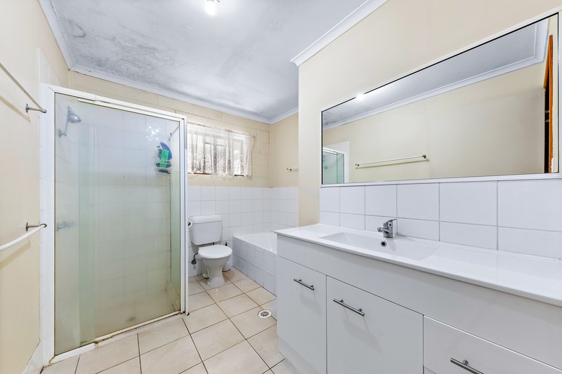 Photo - 1&2/10 Iluka Street, Cannonvale QLD 4802 - Image 12