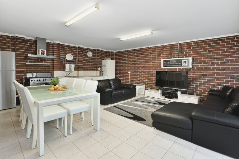 Photo - 1/210 Widford Street, Broadmeadows VIC 3047 - Image 8