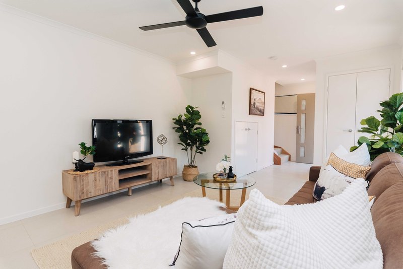 Photo - 12/100 Spitfire Avenue, Strathpine QLD 4500 - Image 4