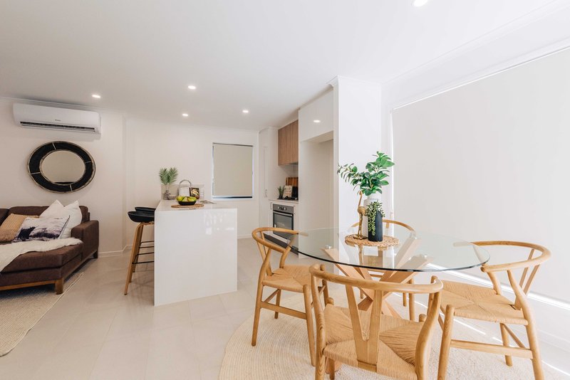Photo - 12/100 Spitfire Avenue, Strathpine QLD 4500 - Image 5