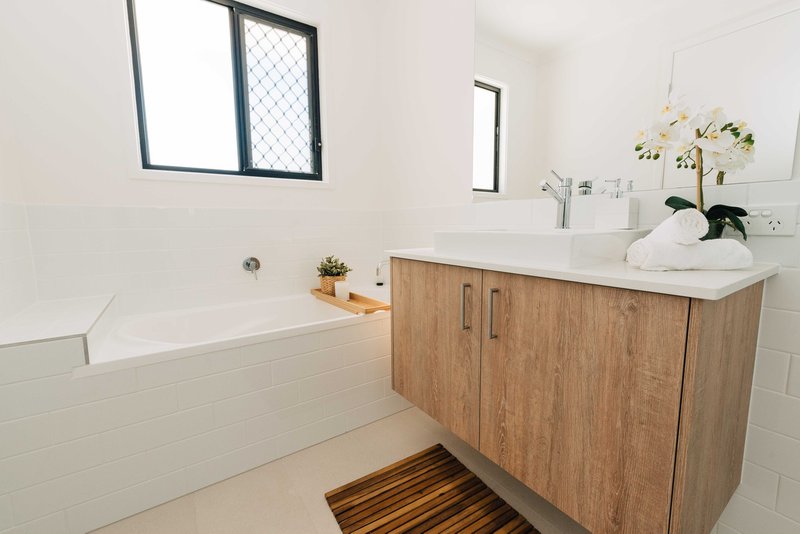 Photo - 12/100 Spitfire Avenue, Strathpine QLD 4500 - Image 12