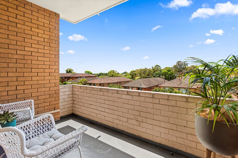 Photo - 12/11-15 Nelson Street, Penshurst NSW 2222 - Image 2