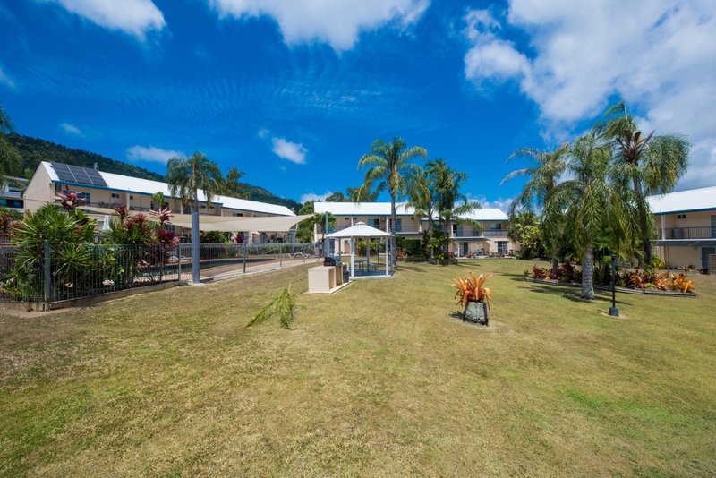 Photo - 12/11 Island Drive, Cannonvale QLD 4802 - Image 13