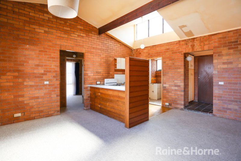 Photo - 12/110 George Street, Bathurst NSW 2795 - Image 2