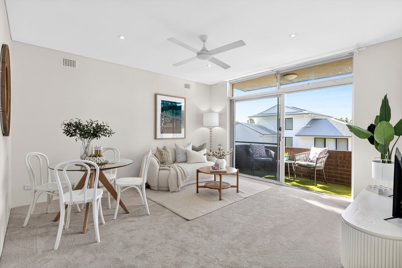 Photo - 12/111 Harbord Road, Freshwater NSW 2096 - Image 2