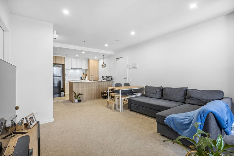 Photo - 1211/15 Bowes Street, Phillip ACT 2606 - Image 3