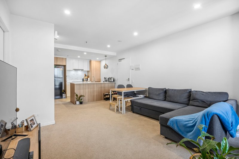 Photo - 1211/15 Bowes Street, Phillip ACT 2606 - Image 2