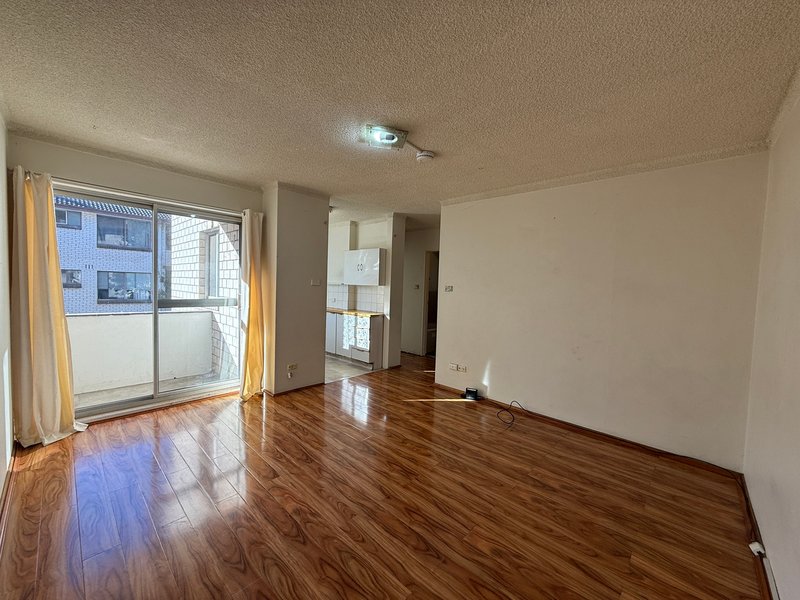 Photo - 12/12-16 Goulburn Street, Liverpool NSW 2170 - Image 1