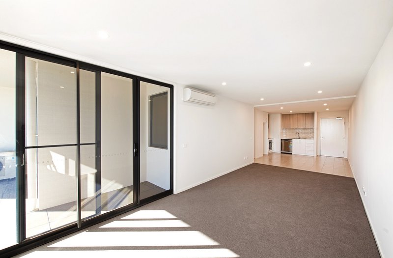 Photo - 121/2 Hinder Street, Gungahlin ACT 2912 - Image 1
