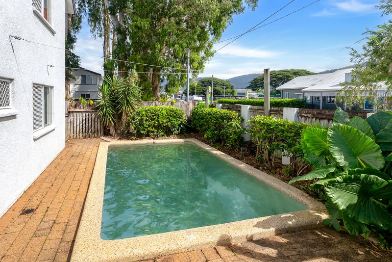 Photo - 12/12 Mayers Street, Manunda QLD 4870 - Image 14
