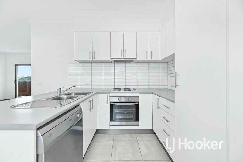 Photo - 12/12 Sturt Court, Officer VIC 3809 - Image 2