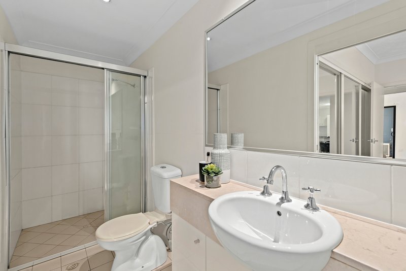 Photo - 12/120 Commercial Road, Teneriffe QLD 4005 - Image 13
