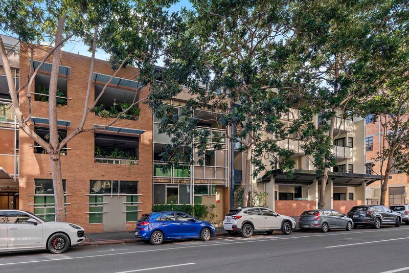 Photo - 12/120 Commercial Road, Teneriffe QLD 4005 - Image 17