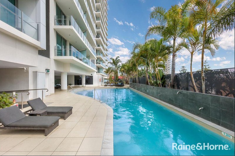 Photo - 1212/3018 Surfers Paradise Boulevard, Surfers Paradise QLD 4217 - Image 11