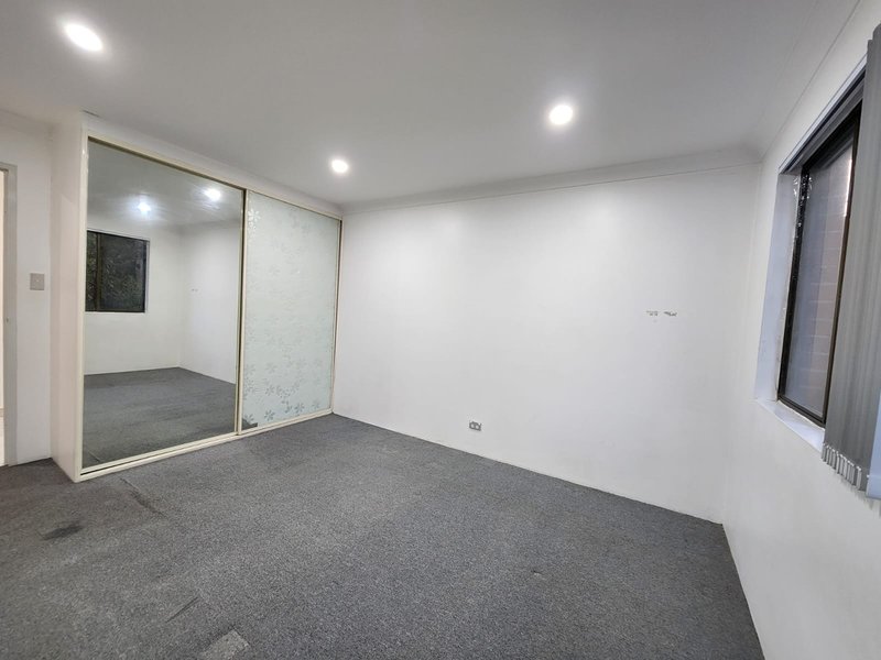 Photo - 12/125 Meredith St , Bankstown NSW 2200 - Image 4