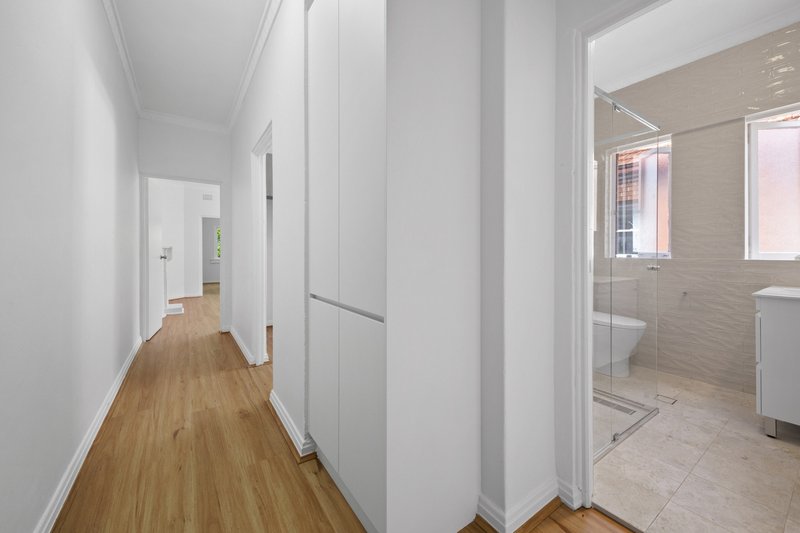 Photo - 12/125a Old South Head Road, Bondi Junction NSW 2022 - Image 3