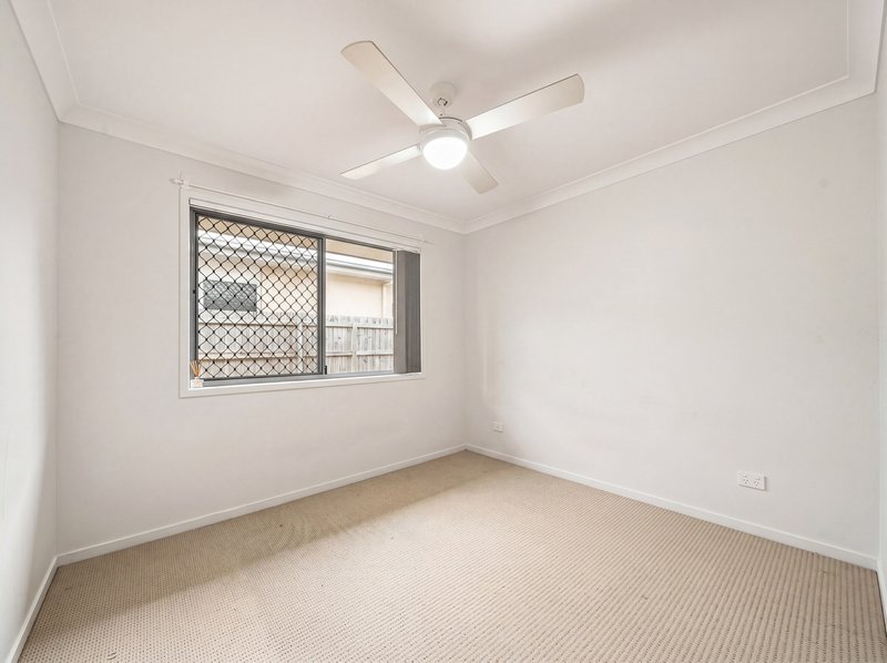Photo - 1&2/12A Cornelius Street, Clontarf QLD 4019 - Image 6