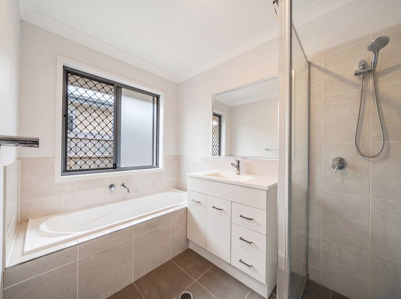 Photo - 1&2/12A Cornelius Street, Clontarf QLD 4019 - Image 7