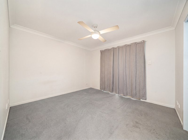 Photo - 1&2/12A Cornelius Street, Clontarf QLD 4019 - Image 9