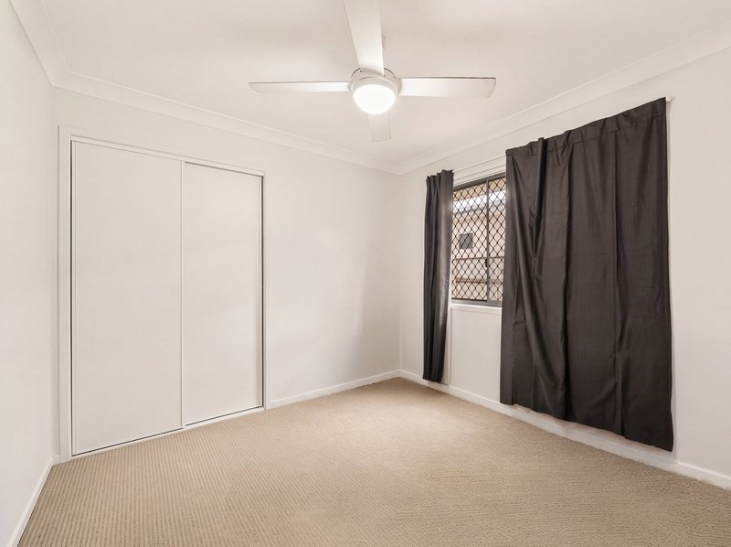 Photo - 1&2/12A Cornelius Street, Clontarf QLD 4019 - Image 11