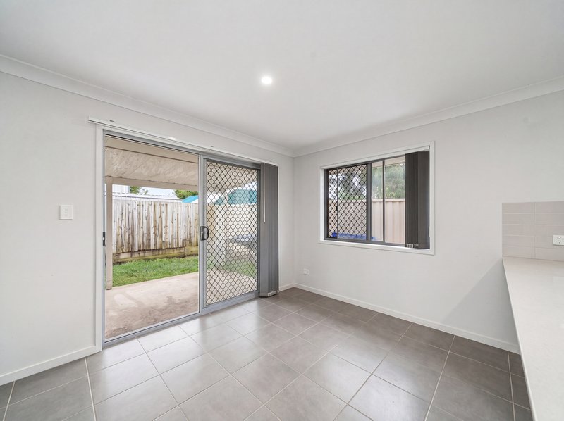 Photo - 1&2/12A Cornelius Street, Clontarf QLD 4019 - Image 13