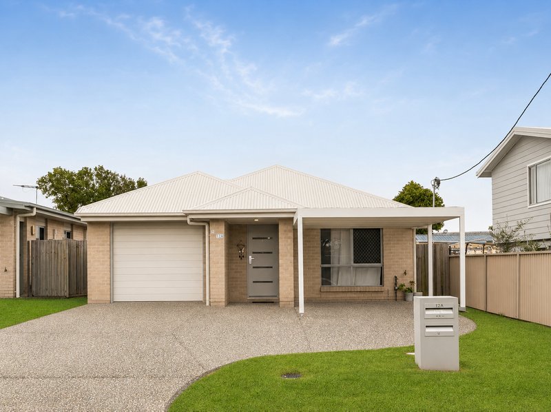 Photo - 1&2/12A Cornelius Street, Clontarf QLD 4019 - Image 15