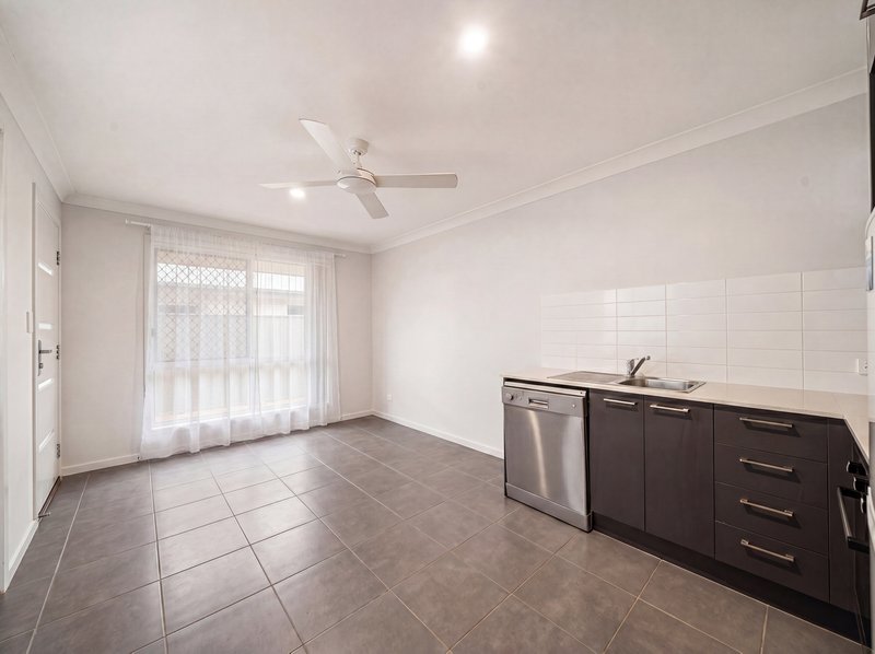 Photo - 1&2/12A Cornelius Street, Clontarf QLD 4019 - Image 21
