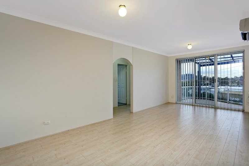 Photo - 12/13-19 Devitt Street, Blacktown NSW 2148 - Image 2