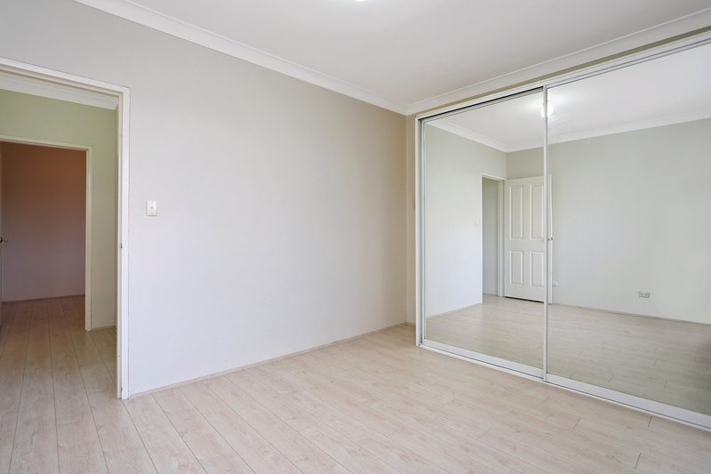 Photo - 12/13-19 Devitt Street, Blacktown NSW 2148 - Image 3