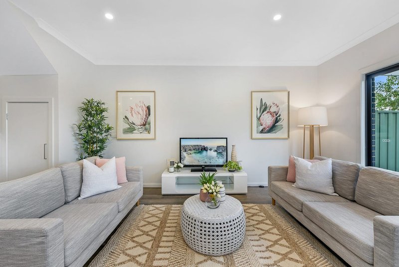 Photo - 12/13 Baileyana Drive, Endeavour Hills VIC 3802 - Image 3