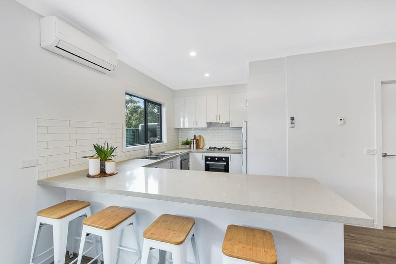 Photo - 12/13 Baileyana Drive, Endeavour Hills VIC 3802 - Image 5