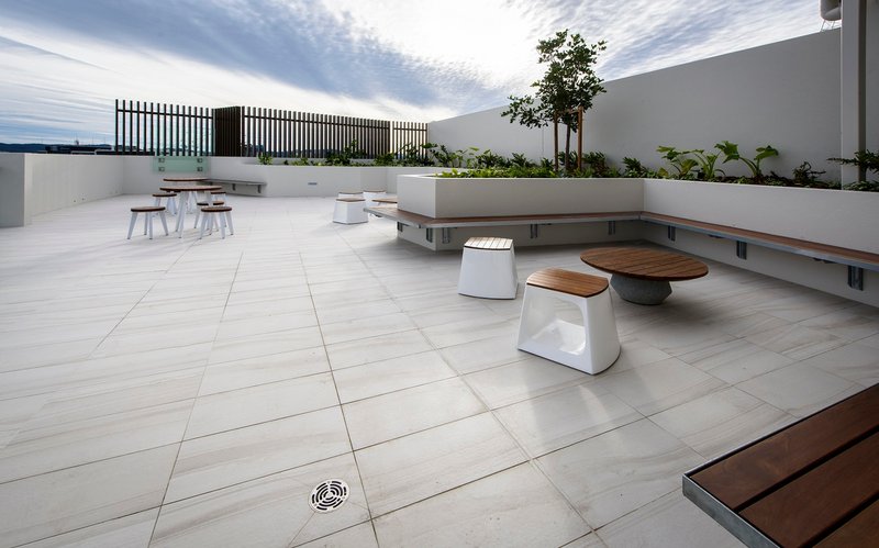 Photo - 1213/10 Stratton Street, Newstead QLD 4006 - Image 6