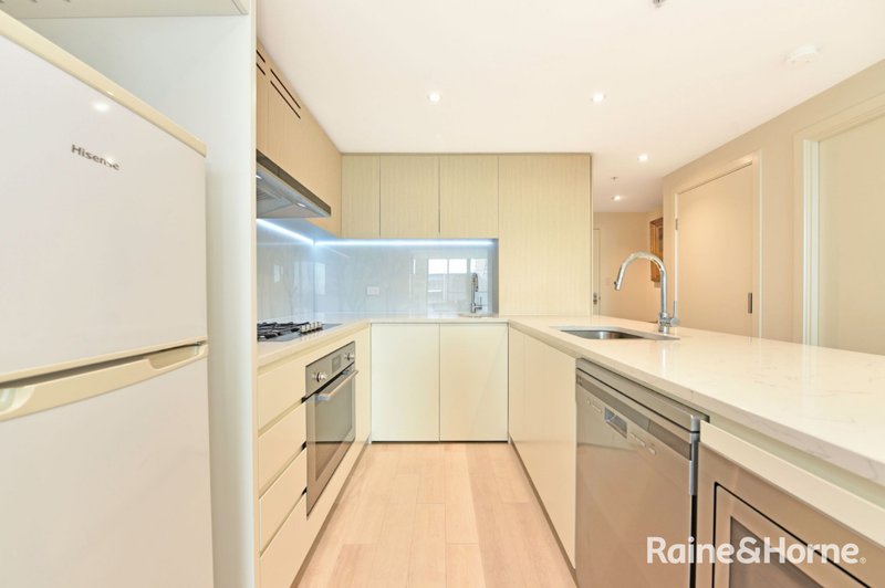 Photo - 1213/17 Wentworth Place, Wentworth Point NSW 2127 - Image 3
