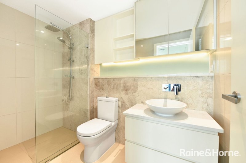 Photo - 1213/17 Wentworth Place, Wentworth Point NSW 2127 - Image 5