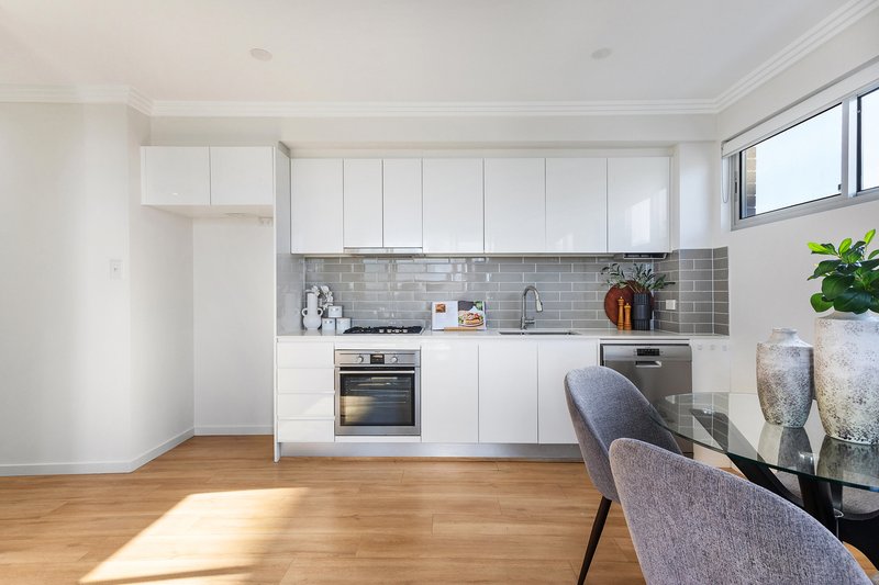 Photo - 12/135 Jersey Street North, Asquith NSW 2077 - Image 3
