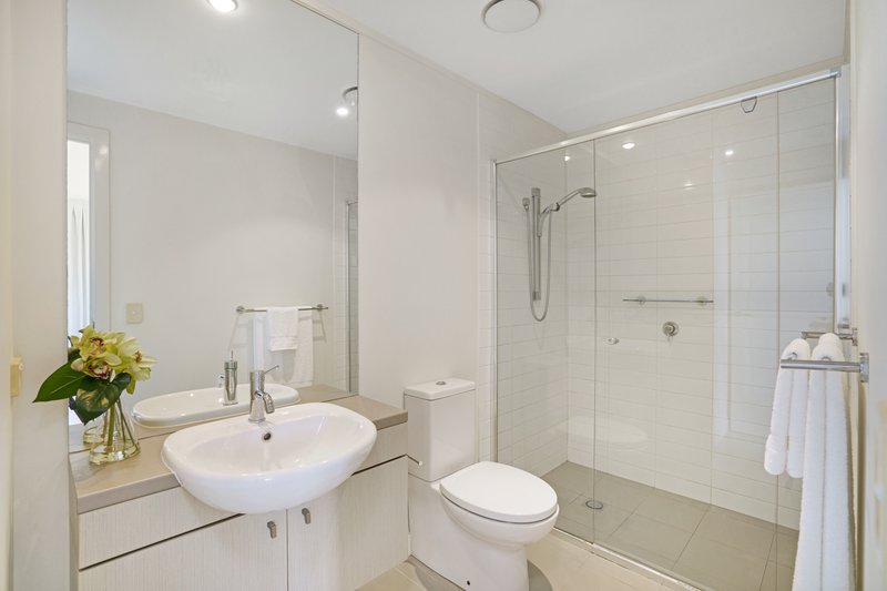 Photo - 12/137 Scottsdale Drive, Robina QLD 4226 - Image 10