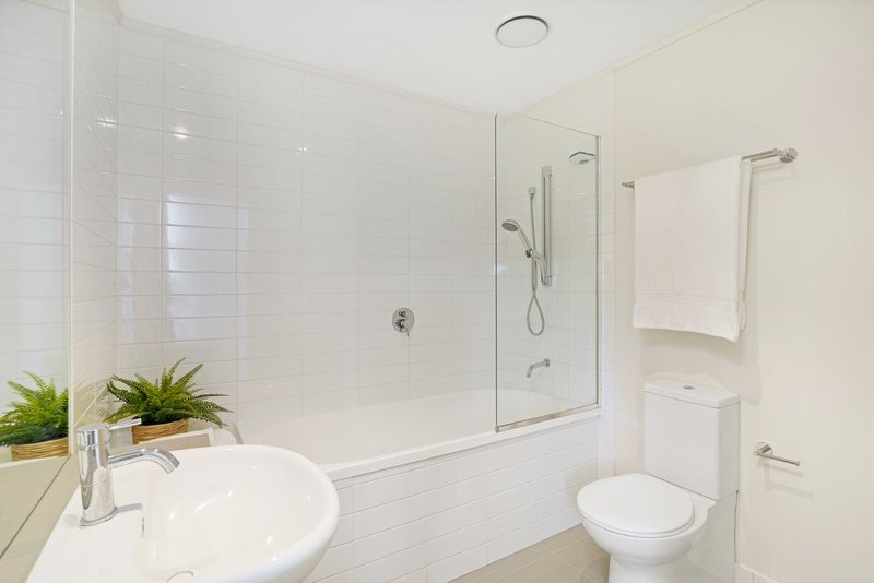 Photo - 12/137 Scottsdale Drive, Robina QLD 4226 - Image 12