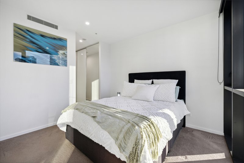 Photo - 12/14 Elizabeth Avenue, Broadbeach QLD 4218 - Image 9