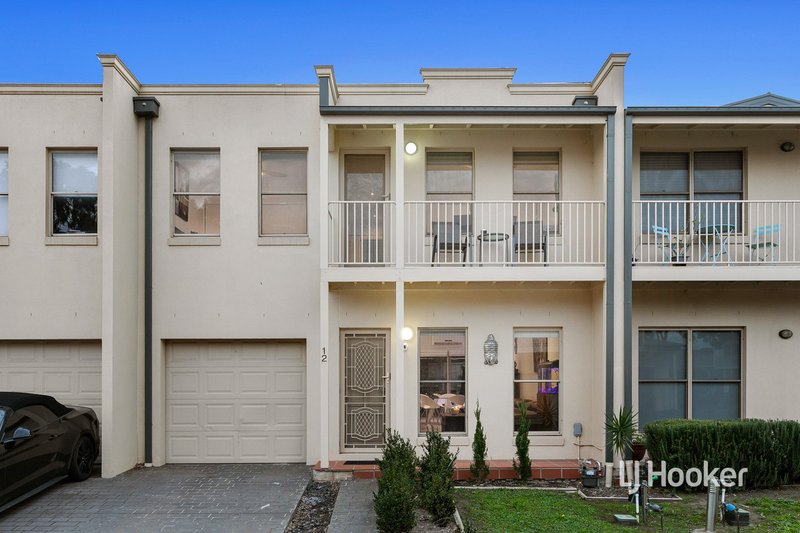 12/14 Mickleton Grove, Point Cook VIC 3030