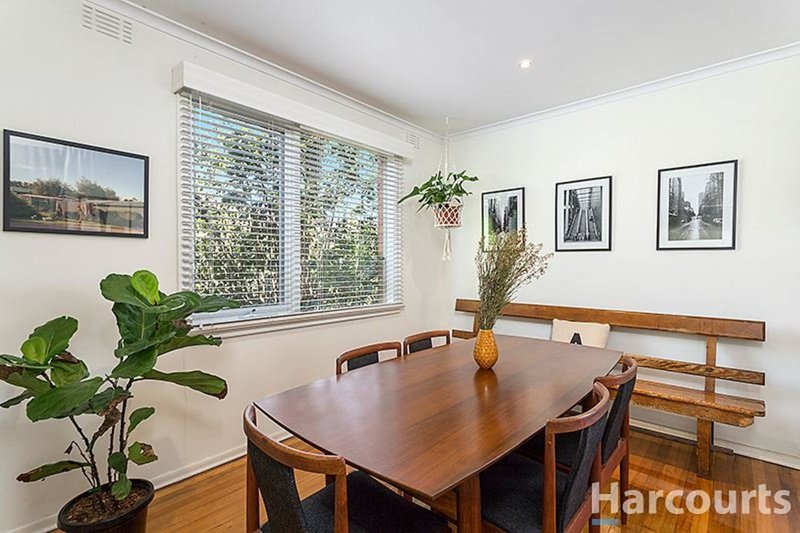 Photo - 1/214 Waverley Road, Mount Waverley VIC 3149 - Image 4