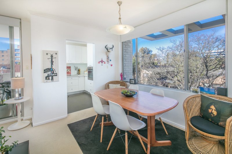 Photo - 12/15-23 Sutherland Street, Cremorne NSW 2090 - Image 3