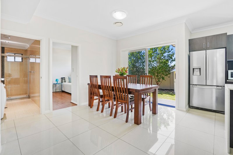 Photo - 12/15 Carter Street, Seven Hills NSW 2147 - Image 4