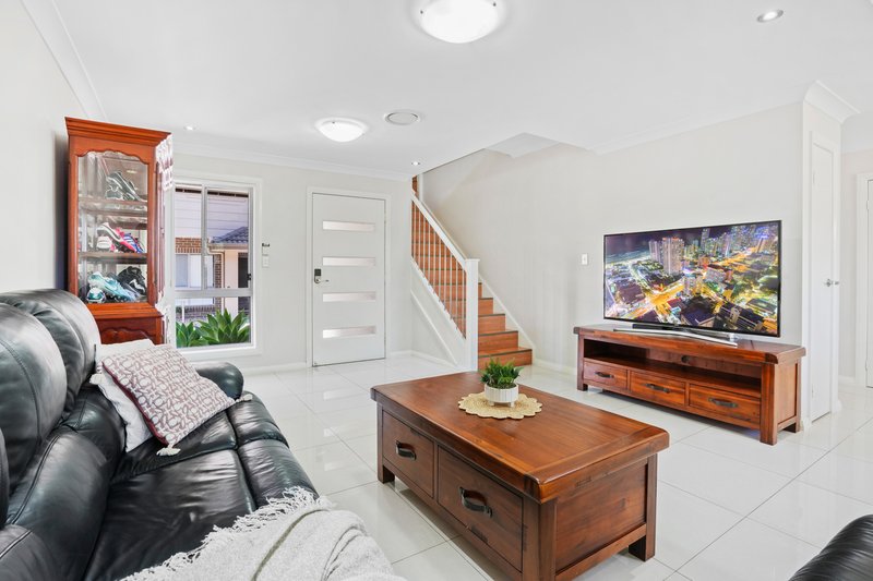 Photo - 12/15 Carter Street, Seven Hills NSW 2147 - Image 6