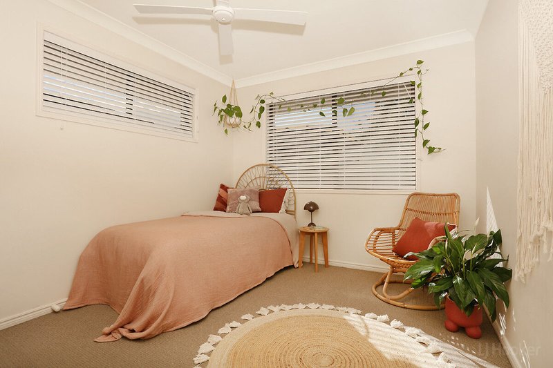 Photo - 1/215 Central Street, Labrador QLD 4215 - Image 6