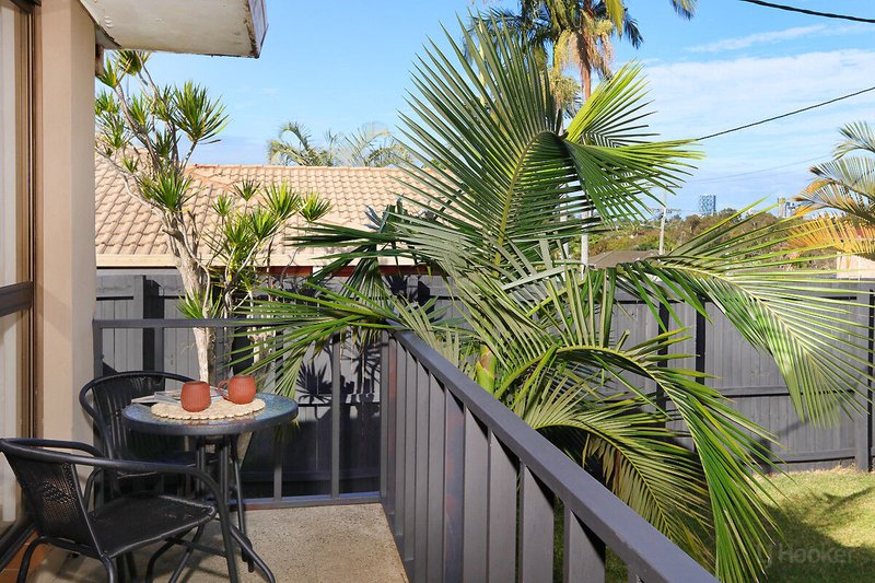 Photo - 1/215 Central Street, Labrador QLD 4215 - Image 13