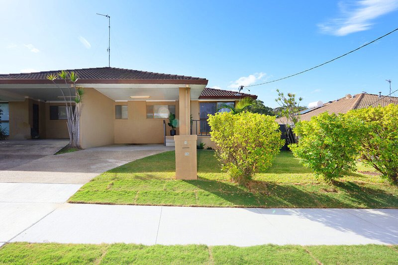 Photo - 1/215 Central Street, Labrador QLD 4215 - Image 17