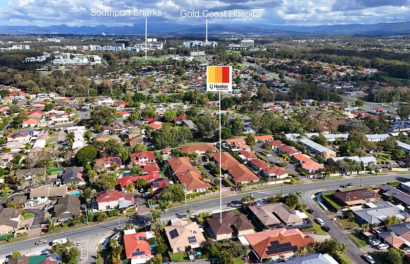 Photo - 1/215 Central Street, Labrador QLD 4215 - Image 22